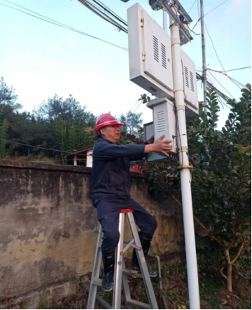 当好螺丝钉 走好奋斗路(徐利震)